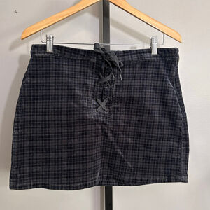 Women's SO Plaid Corduroy Lace-Up Mini Skirt Black Gray Juniors 13